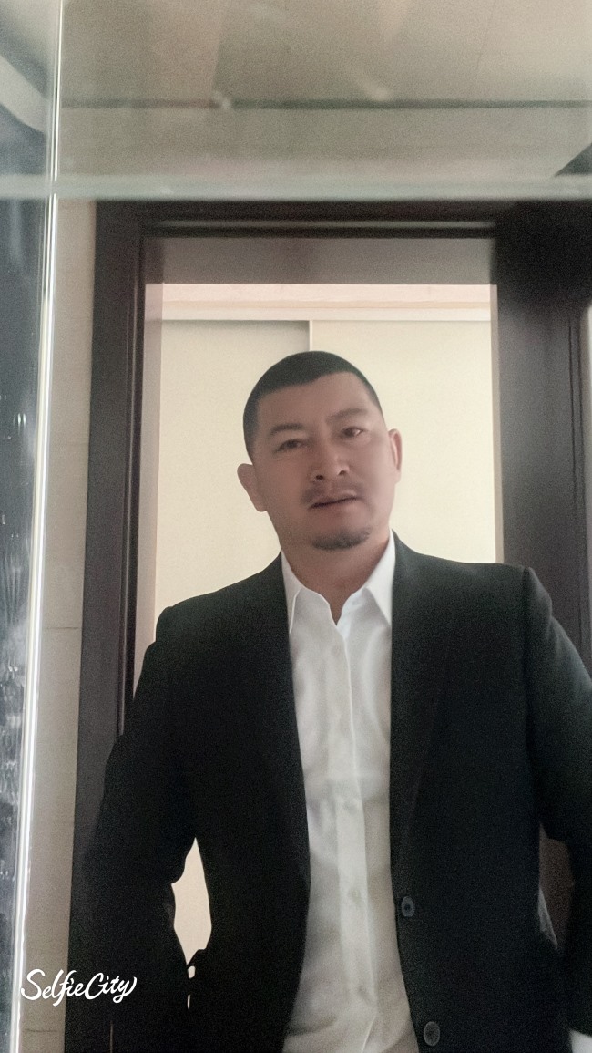 东北肉壮爷们