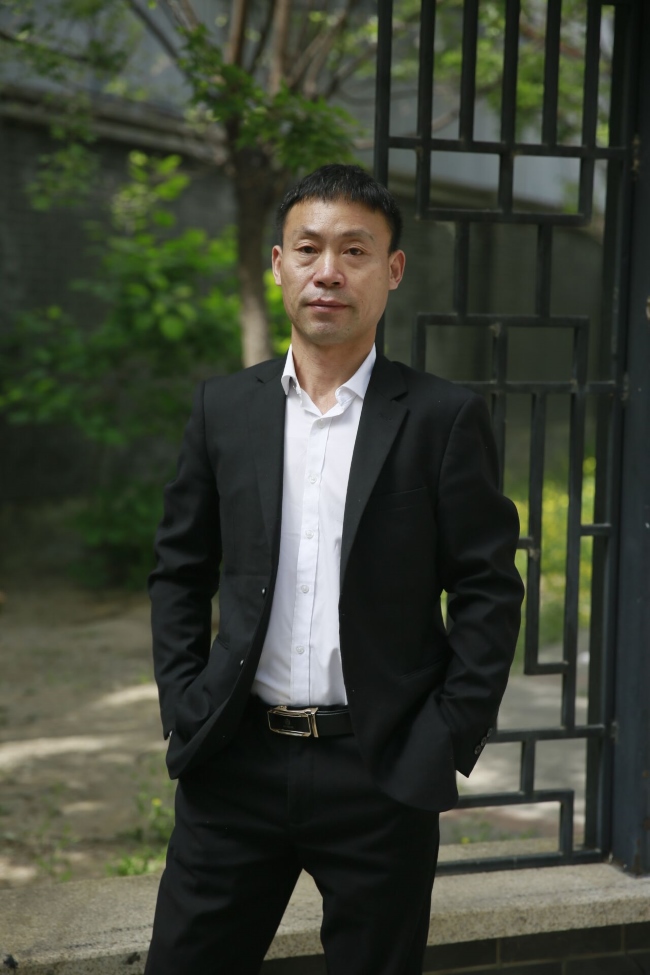 正装小叔