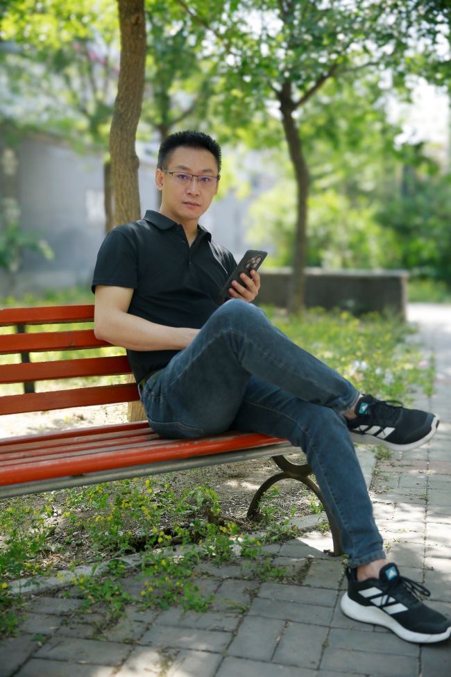 新人斯文小叔